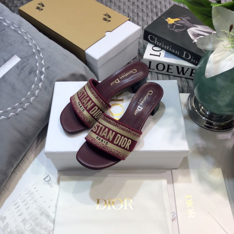 ch**an D*or slippers